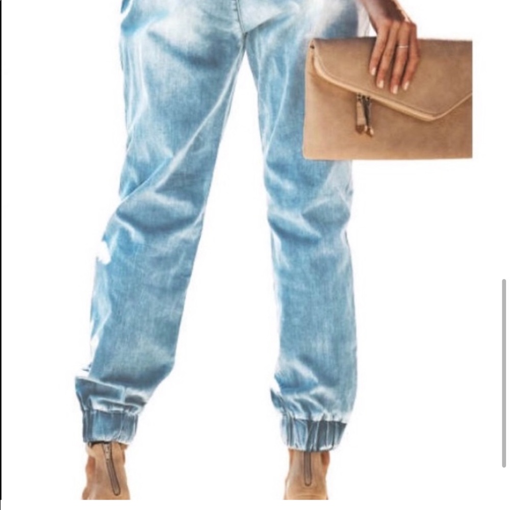 Distressed Jean Jogger